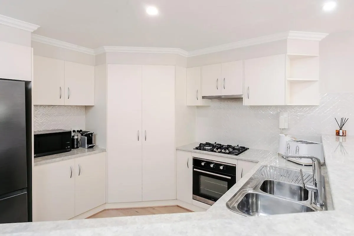 Adelaide Oval Townhouse - Walk To The Afl & Cbd Villa North Adelaide